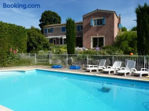 La Maison Rose - Image 1