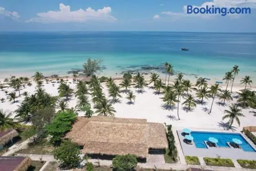 The Beach Resort - Image 1