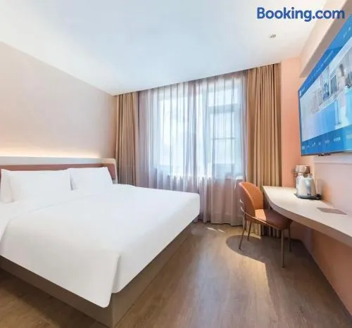 HanTing Hotel Beijing Gongti Dongzhimen - Image 1