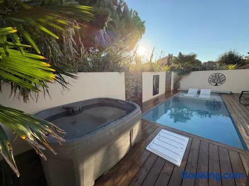 Villa 300m de la mer, Chatelaillon Piscine et SPA - Image 1