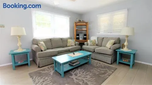 12 Mechanic St - Image 1