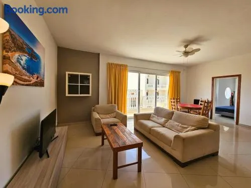 Bright & Spacious Village Apartment - Image 1