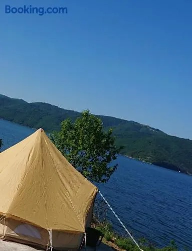 Lakeview Glamping - Image 1