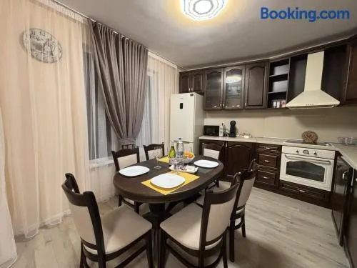 GRAND APARTMENT BOGORIDI - top center near to sea and sea garden - Image 1