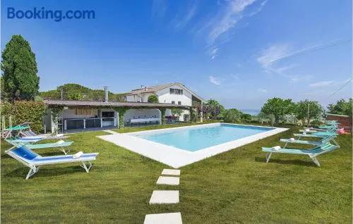 Villa James - Image 1