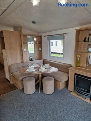 Beautiful Caravan Phoenix - Image 1