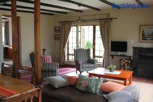 Cottage Suikerbekkie - Image 1