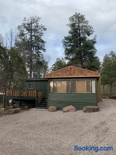 Twin Pines Casita - Big Yard, View, Porch, Hot Tub, & Charm - Image 1