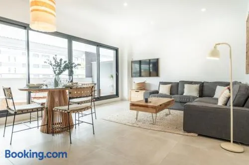 Beachside escape with parking and pool REMS - Image 1