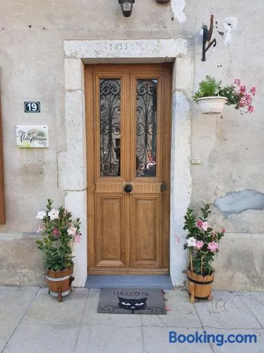 Aux Portes Du Marais - Image 1