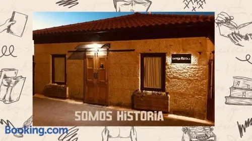 Casa Escuela Trasmiras, Casa dos Mestres - Image 1