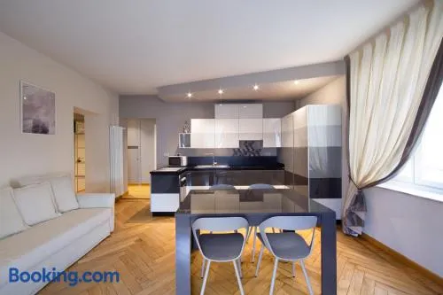 Casa Lagrange - elegant apt in the hurt of centre with parking by Home a porter - Image 1