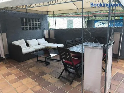 Apartamento con terraza y chimenea - Image 1