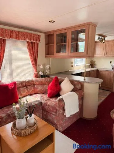 Swans Rest - Lakeside Caravan Park - Image 1