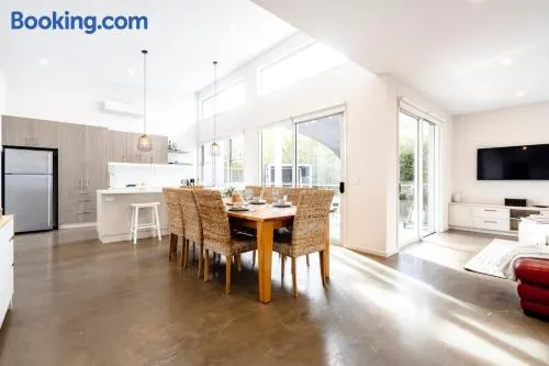 Ocean Grove Beach House 2 - Pets - Late checkout - Accessible - Image 1
