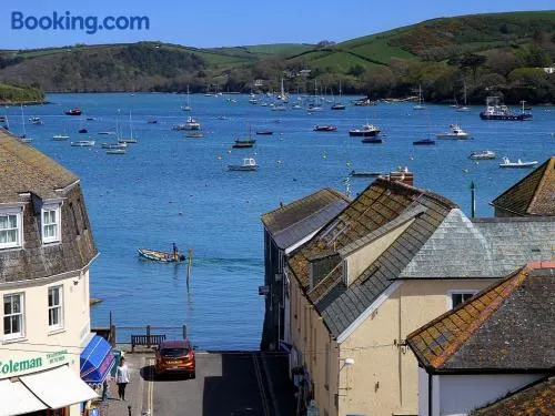 The Old Post Office - Parking Available - 75 meters Estuary - Image 1