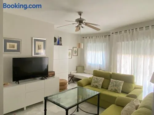 Apartamento avda Reina Sofía - Image 1