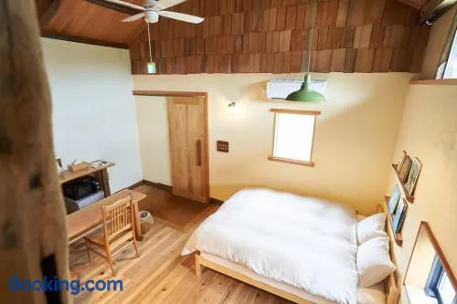 自然素材でリノベした木の香り漂う貸切宿｜藤野民宿（Fujino Guest House） - Image 1