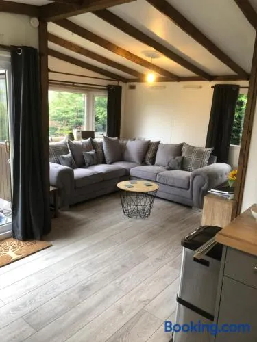 8F Lakeside Lodge Caer Beris Builth Wells - No Tradesman - Image 1