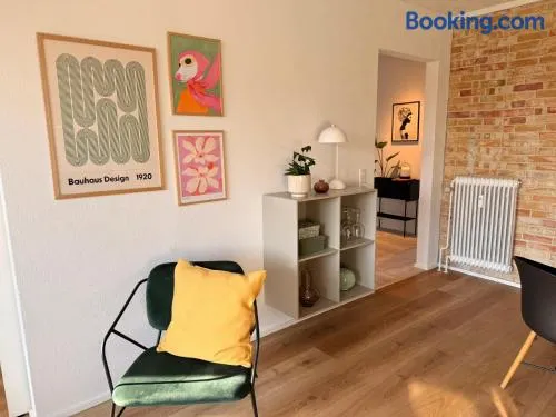 Cozy, totally renovated apartment, sleeps 6 - Image 1