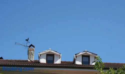 Apartamento abuhardillado en pueblo asturiano - Image 1