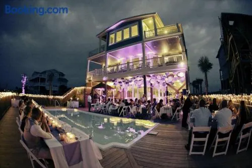 Southern Charm of Holden Beach - Image 1