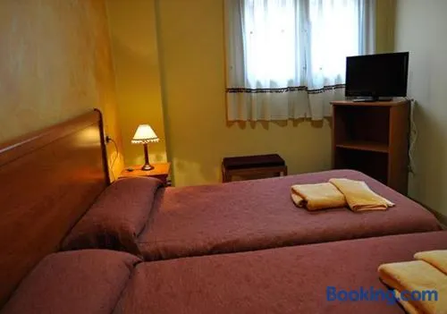 Hostal Puerta del Valle - Image 1
