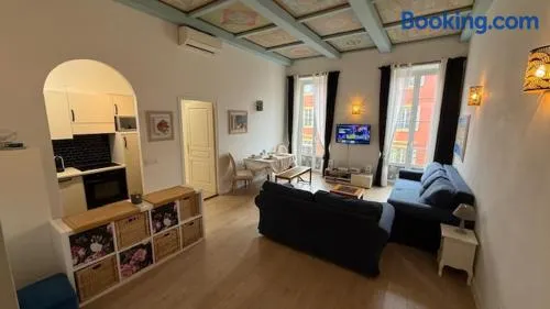 2 Bedrooms Appartement In Central Location on the famous Place Massena Nice - Image 1