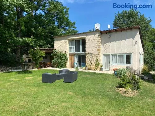 Hameau de Montcabirol - Pyrénées - Image 1
