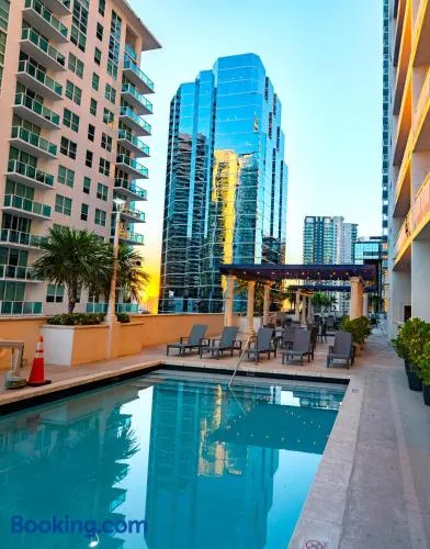 Two Bedroom Oceanview Apartment in Brickell - Image 1