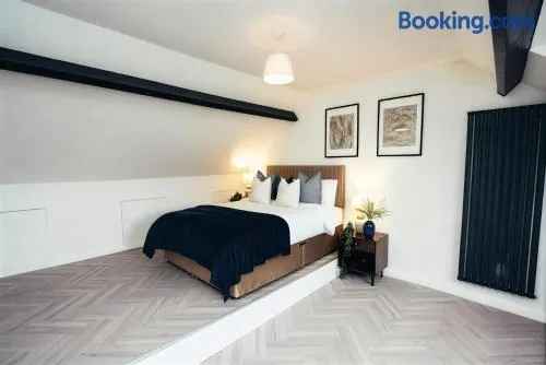 Cosy Maisonette in Central Worksop - Image 1