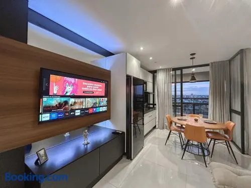 A Melhor Vista em Um Flat Super Confortável - Image 1