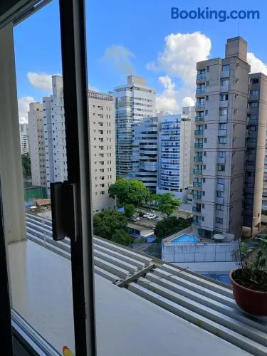 Quarto no apartamento do anfitrião na Praia do Canto - Image 1