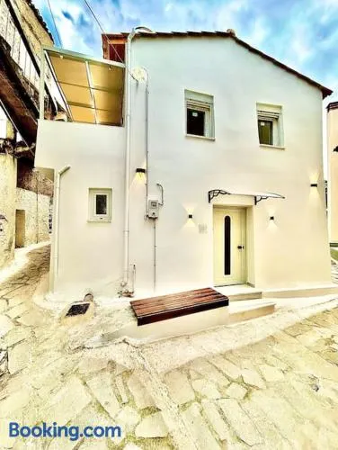 Statha’s Home - Image 1