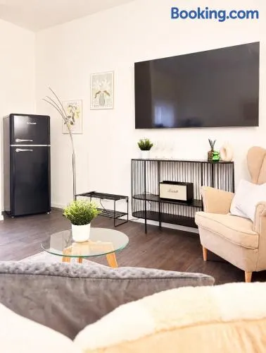Stylisches Design-Apartment nahe SAP Walldorf Hockenheimring bis 4 Gäste - Image 1