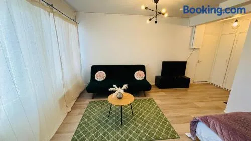 Cozy Studio Near Roihuvuori Japanese Garden - Image 1