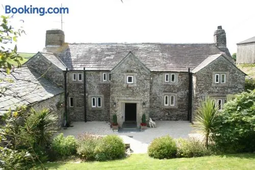 Reddivallen Farmhouse - Image 1
