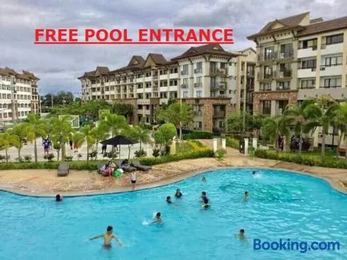 ONE OASIS B2 back of SM MALL free pool wifi - Image 1