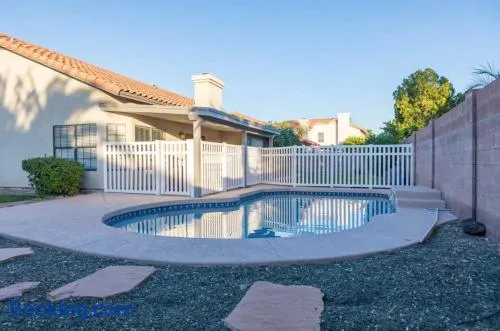 Gilbert Home Private fenced Pool Family Fun and Prime Location - Image 1