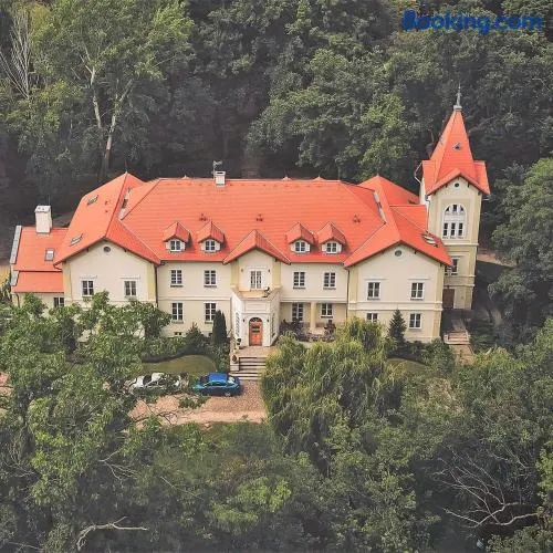 Pałac Kobylin - Image 1