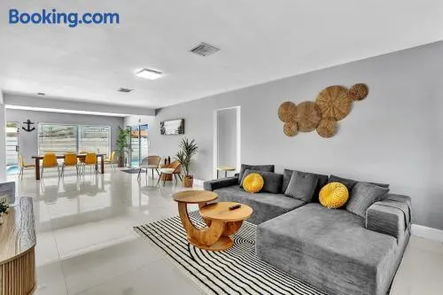 Merveilleuse maison de vacances conviviale et familiale avec jardin, barbecue et piscine privée | Avec animaux acceptés - Image 1