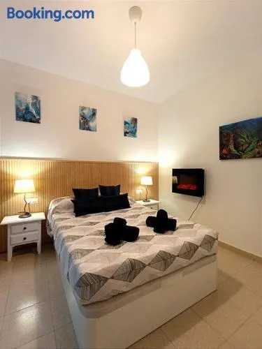 VUT Bajo Castillo - Image 1