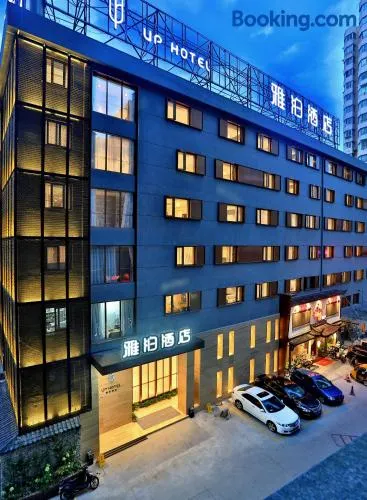 Hangzhou Yabo Hotel - Image 1
