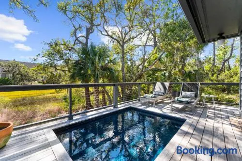 2947 Deer Point - Image 1