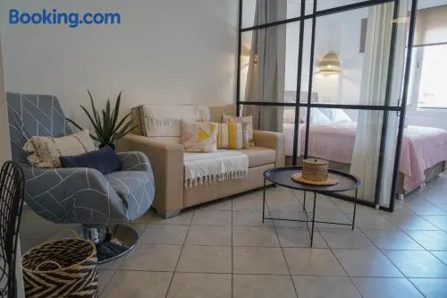 Jelinas bright apartment in the centre of Nafplio - Image 1