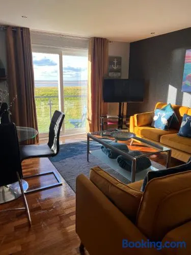 CockleDora, A Luxury Ground Floor Beachfront Apartment - Image 1