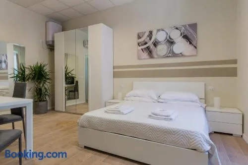 Center Rooms - Image 1