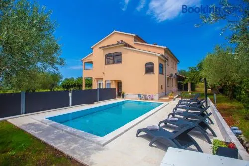 Three-Bedroom Apartment Mir with Private Infinity Pool - Image 1
