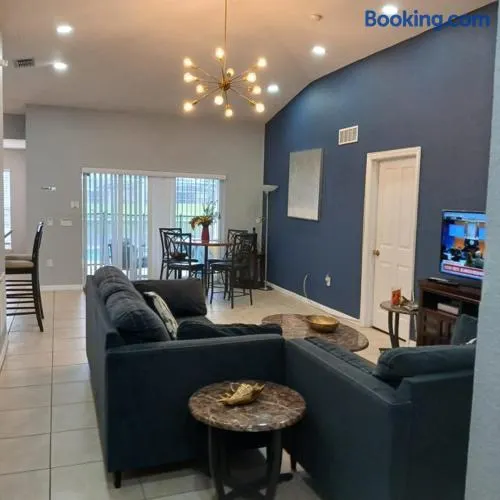 Enchanting Disney Vacation Home Reserve CTR - Image 1