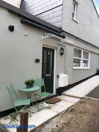 Dinky cottage - Image 1